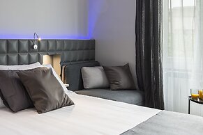 Z-ArchSuiTes