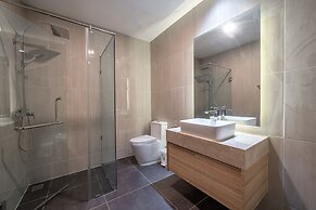 The Point Pratumnak by PSR ASIA