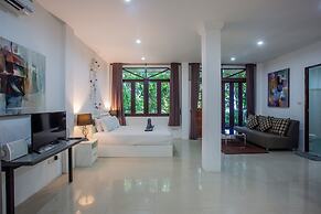 Brodie Rawai Resort