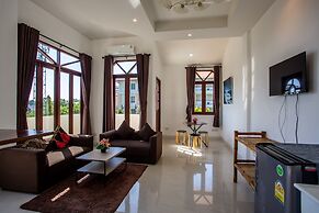 Brodie Rawai Resort
