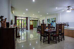 Brodie Rawai Resort