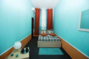 Otel M