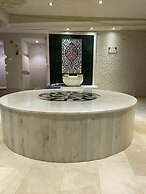 Abu Hayat Cave Suites