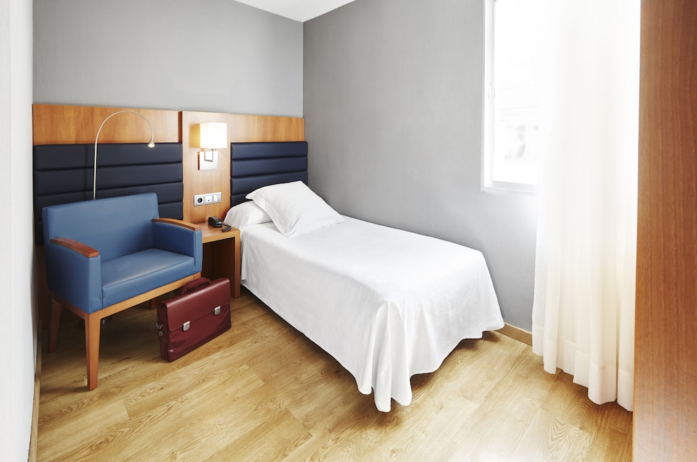 Barcelona Century Hotel
