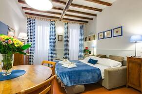 Rome as you feel - Piazza dei Satiri Studio