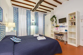 Rome as you feel - Piazza dei Satiri Studio