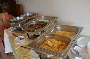 Jari Inn Bistro
