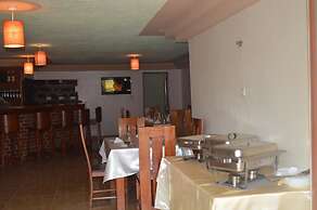 Jari Inn Bistro