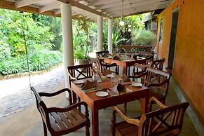 Landa Holiday House