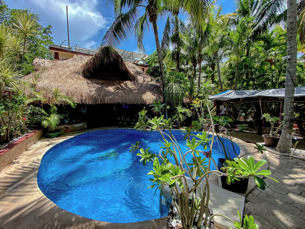 Cocos Cabañas Playa del Carmen Adults only