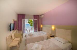 Porto Koukla Beach Hotel