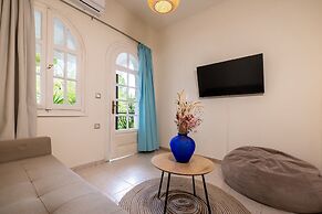Porto Koukla Beach Hotel
