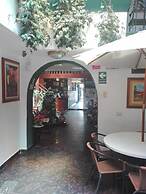 Hostal Santa Apolonia