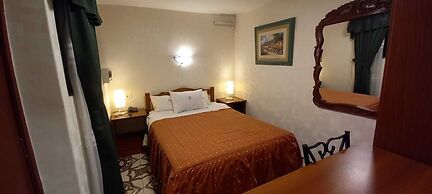 Hostal Santa Apolonia
