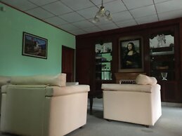 Los Cactus
