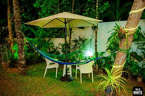 Villa White