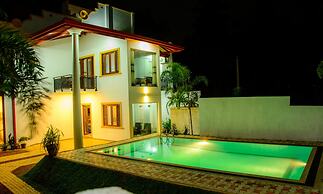 Villa White