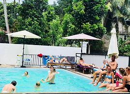 Villa White