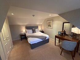 The Airds Hotel & Restaurant