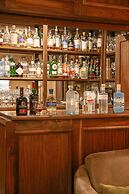 The Airds Hotel & Restaurant