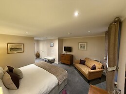The Airds Hotel & Restaurant