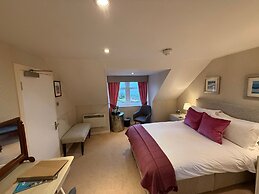 The Airds Hotel & Restaurant