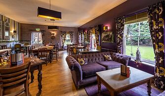 Alston House Hotel
