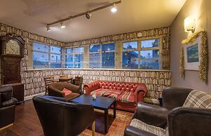 Alston House Hotel