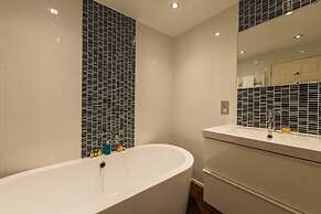 Alston House Hotel