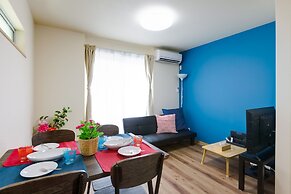 Tsuru House