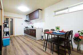 Tsuru House