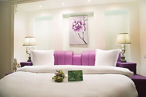 Golden Rooms Hotel