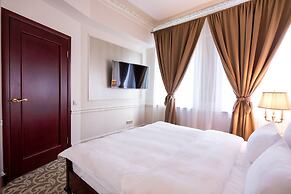 Golden Rooms Hotel