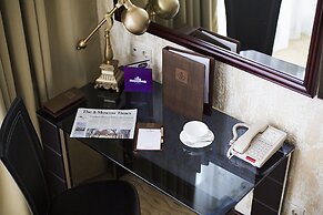 Golden Rooms Hotel