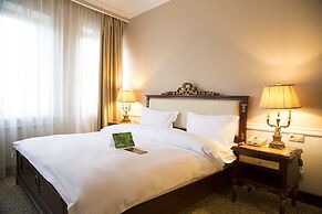 Golden Rooms Hotel