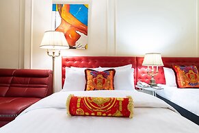 Golden Rooms Hotel