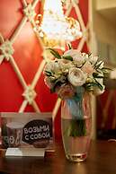 Golden Rooms Hotel