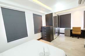 Spacious Apartment at Green Bay Pluit