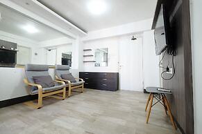 Spacious Apartment at Green Bay Pluit