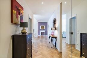 Luxury 3 Bedrooms Near Duomo