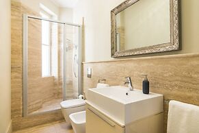 Luxury 3 Bedrooms Near Duomo