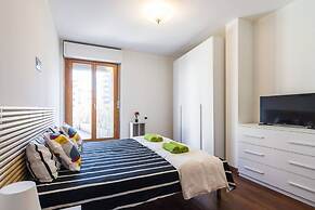 4 Bedroom Villa near Metro