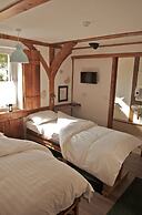 Birchwood Guest Lodge