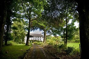 Cuffern Manor