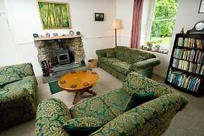 Cuffern Manor