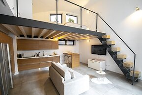 Design Central Apartment