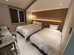 Hotel Bom