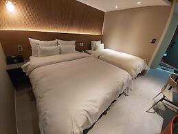 Hotel Bom