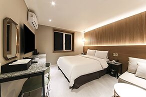 Hotel Bom