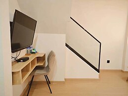 Once Artistic Inn